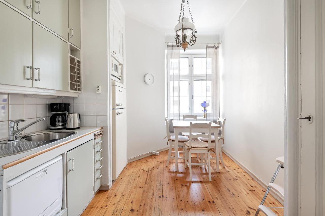 Wehost Spacious Studio For 5 With A Kitchen Helsinki Exterior foto